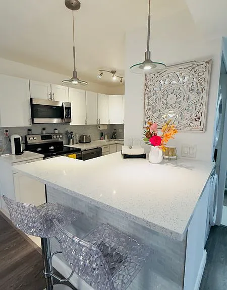 702 SE 2nd Ave #405 — Photo 12