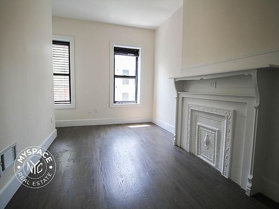 5th image of 360 Bainbridge St #3