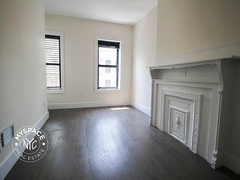 360 Bainbridge St #3 — Photo 5