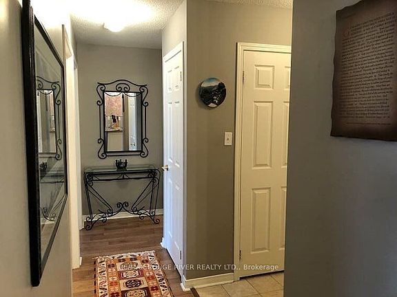 4th image of 90 Aspen Springs Dr #102