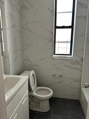 Rented by Contact Realty | media 2