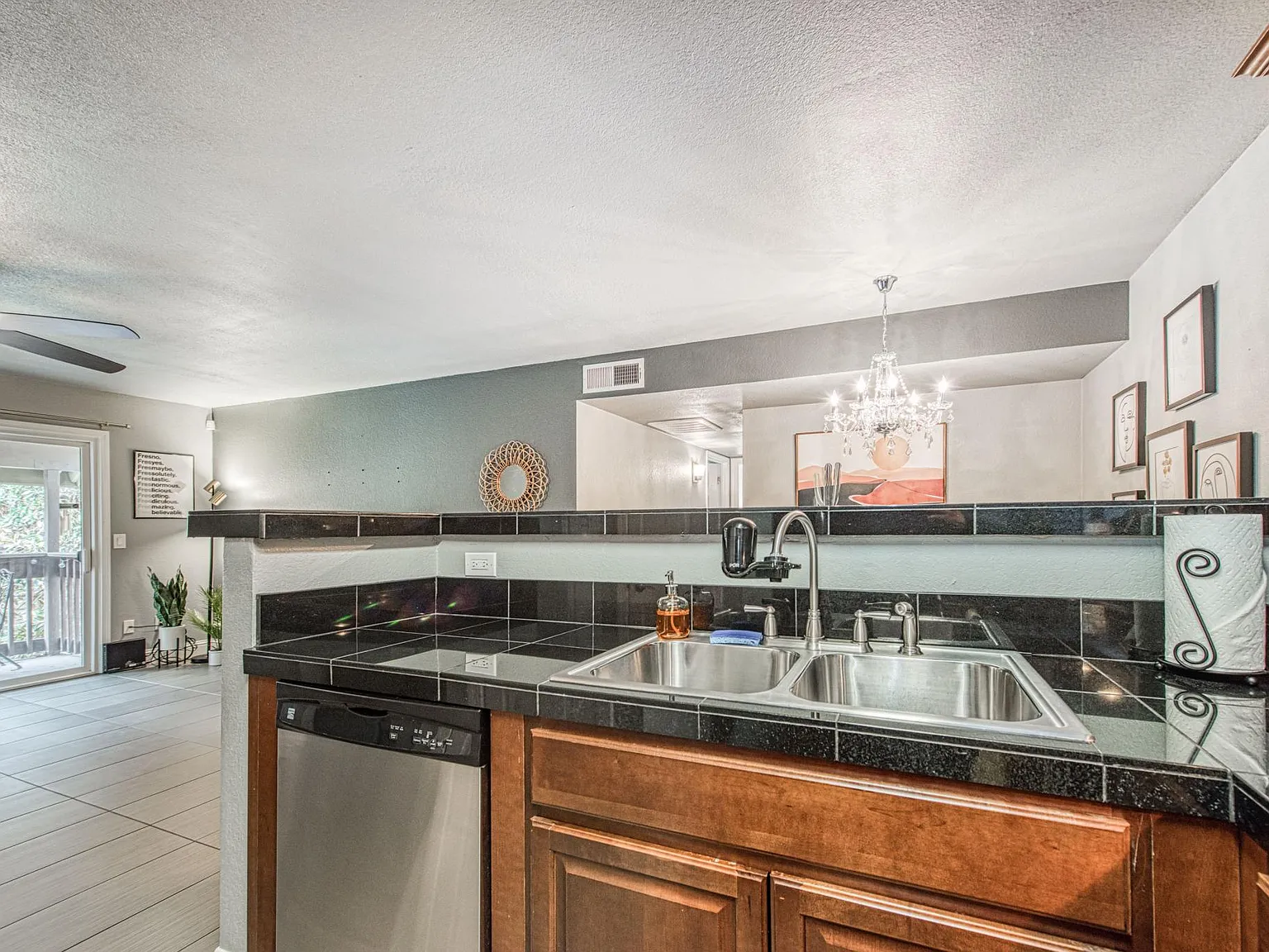2909 E Huntington Blvd — Photo 4