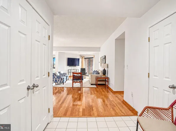 2515 Boston St Unit 408, Baltimore, MD 21224