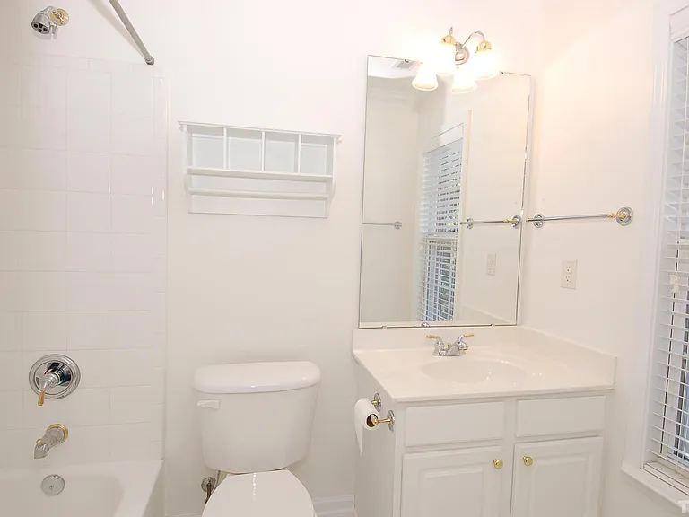 3611 Lion Ridge Ct — Photo 18