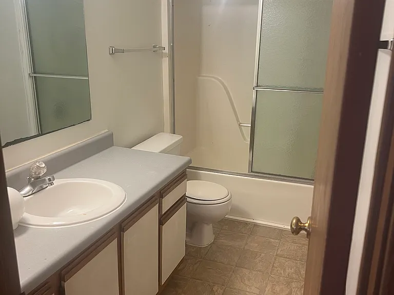 1512 Willow Cv — Photo 2