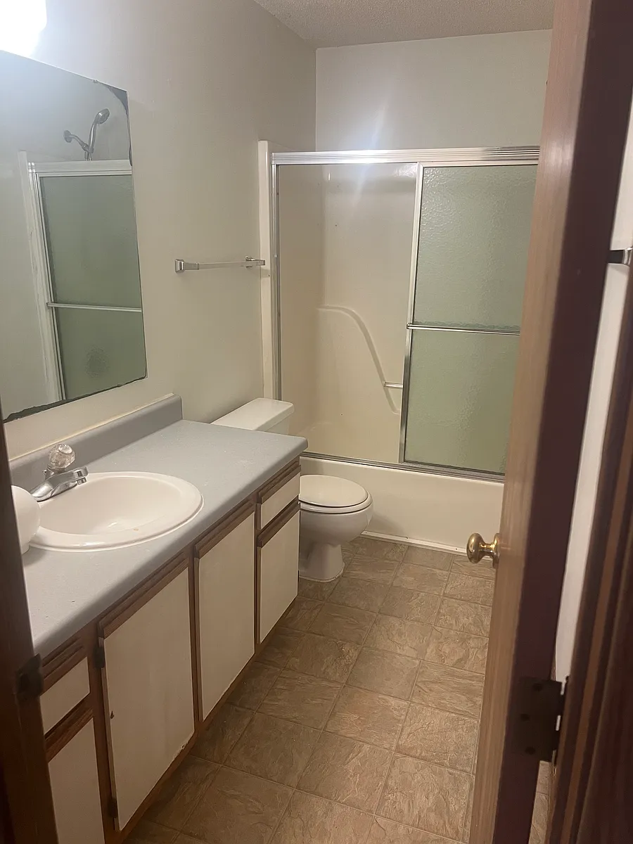 Building Photo - 1512 Willow Cv