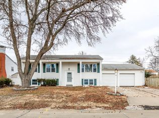 38 Steeplechase Dr, Saint Peters, MO