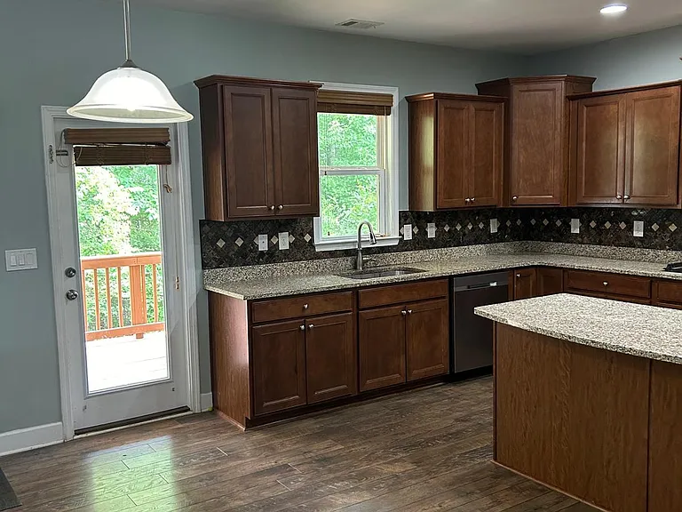6940 Ashford Manor Way — Photo 6