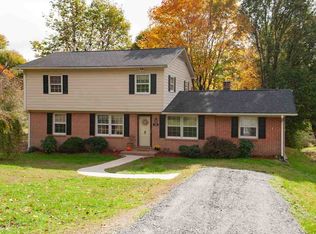 36 Maple Ln, Lovingston, VA 22949