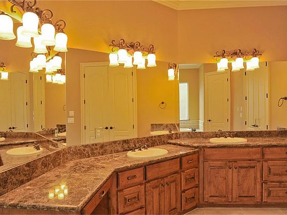 This is an example of a master bath created by Lewis Custom Builders. This new construction home wil