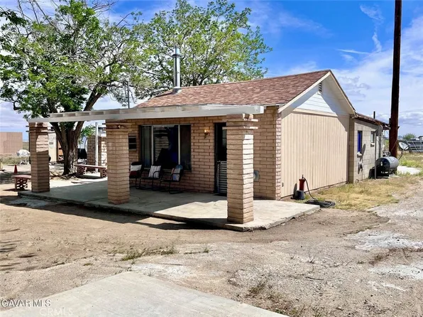 38960 12th St E, Palmdale, CA 93550