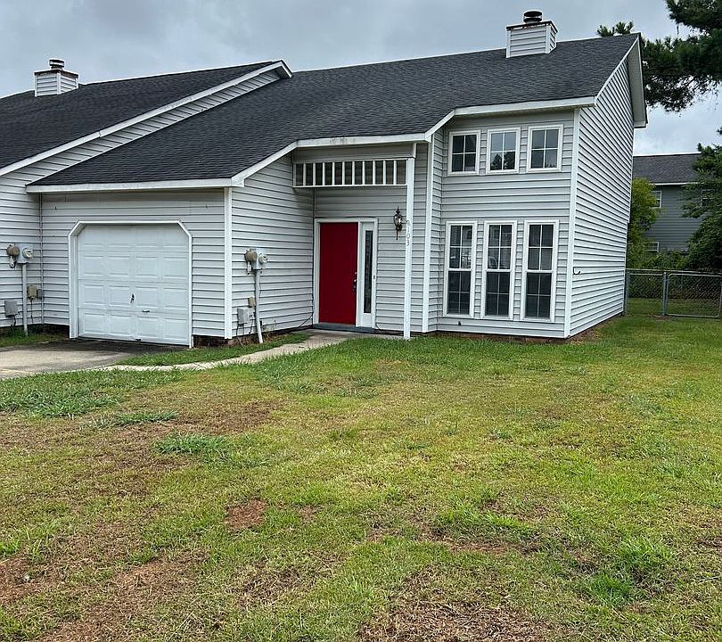1st image of 103 Persimmon Ct