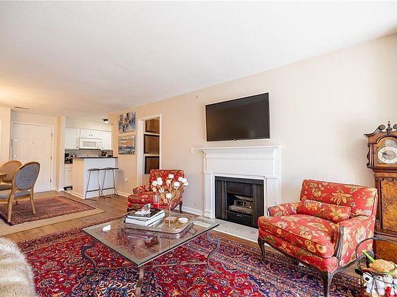 5th image of 1213 Pine Heights Dr NE