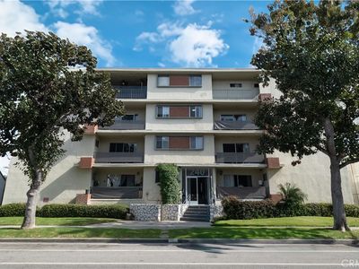 240 S Doheny Dr, Beverly Hills, CA, 90211