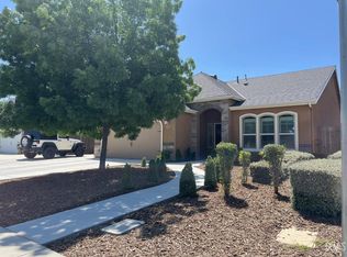 5319 Twinkle Ln, Bakersfield, CA 93313