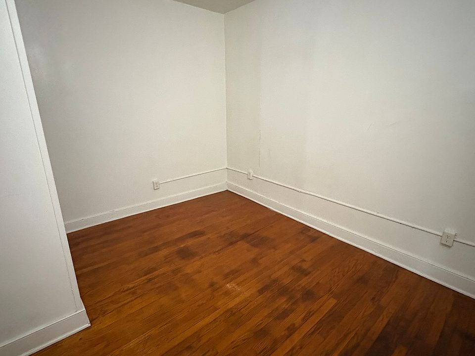 1st image of 30 N Franklin St