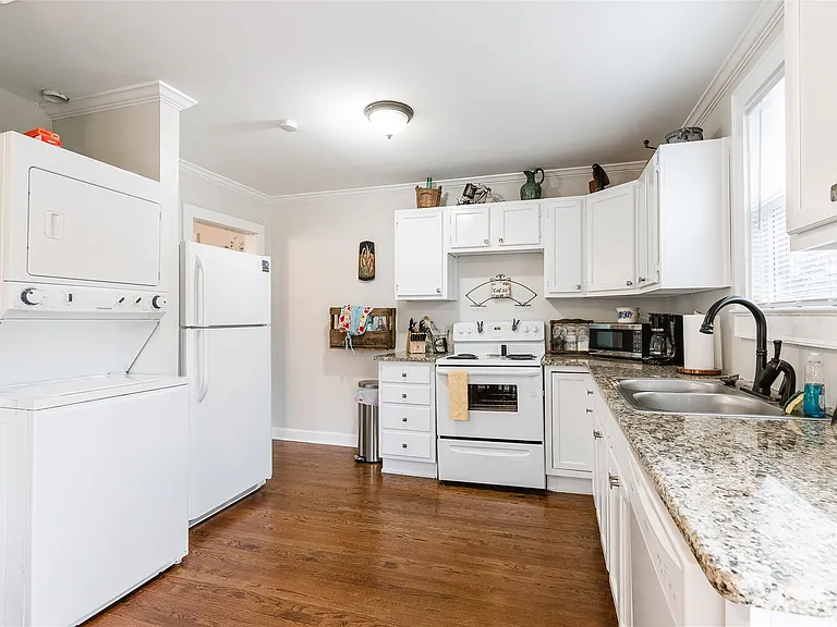 214 Cumberland Ave — Photo 3