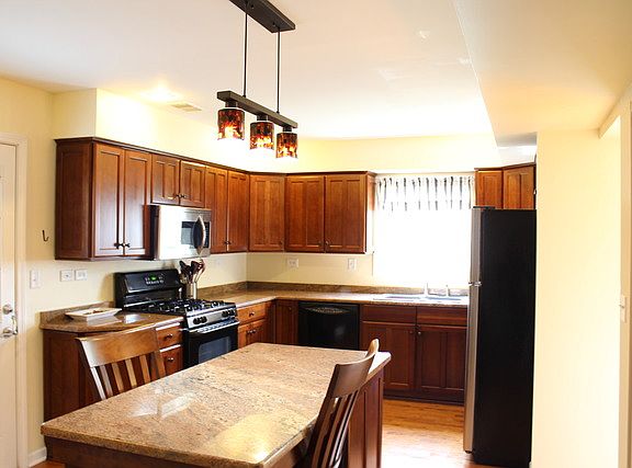 3rd image of 5006 Chambers Dr