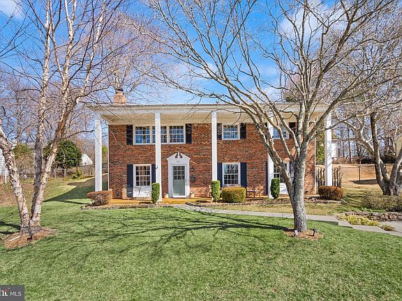 2nd image of 4211 Nutwood Way