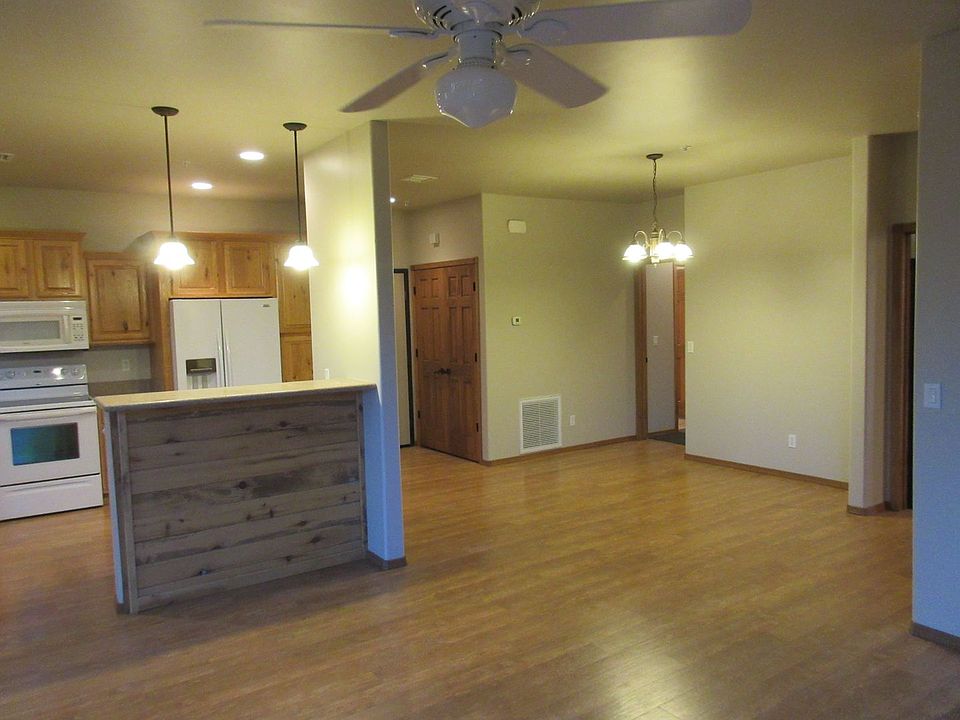 1st image of 200 E Malibu Dr Unit F1