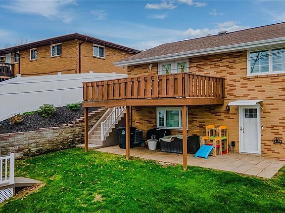 3rd image of 2714 Iva Way
