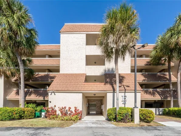 491 Ives Dairy Rd #2025, Miami, FL 33179