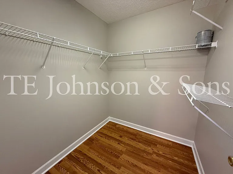 1878 Camden Forest Dr — Photo 32