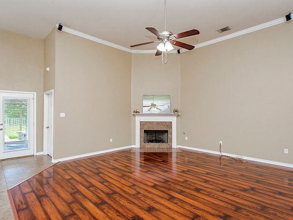 5th image of 6155 Waterford Ln