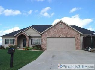 1302 Jersey Ave, Normal, IL 61761