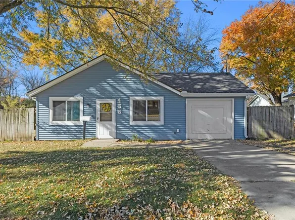 435 N Chestnut St, Olathe, KS 66061
