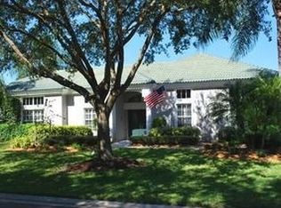 894 Wyndemere Way, Naples, FL 34105