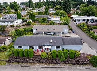 17318 Woodcrest Dr NE, Bothell, WA 98011