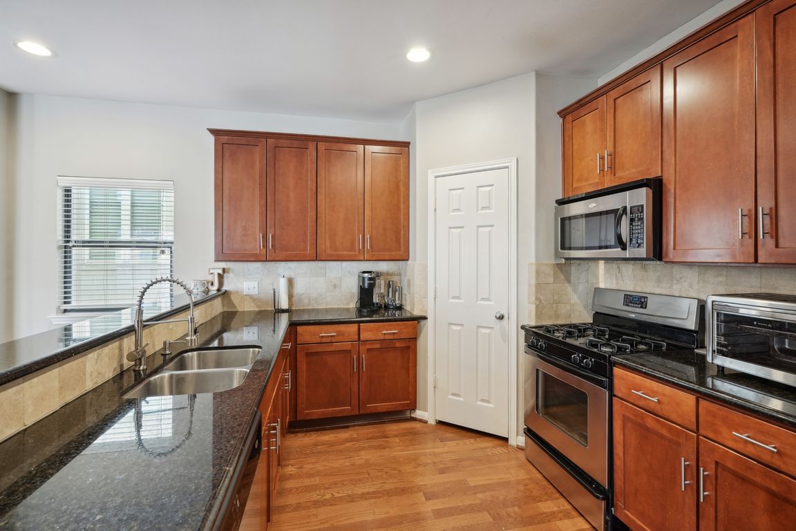 Koehler St d-013.jpg