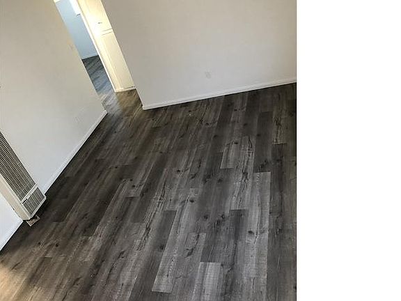 2nd image of 2829 E Sawyer St APT D