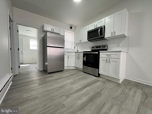 3rd image of 2312 Greenwich St