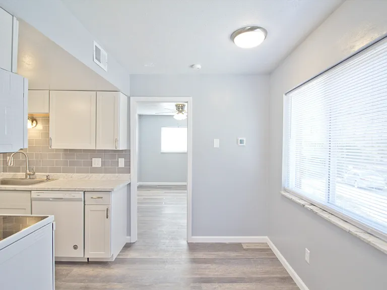 29 Devon Ct — Photo 5