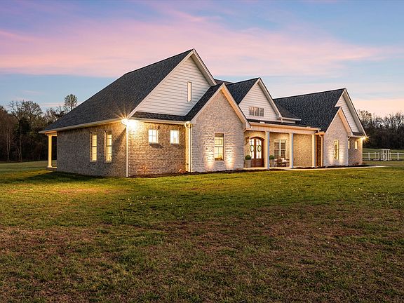 3rd image of 4057 Calista Rd