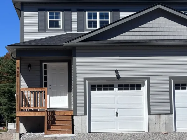 900 Wild Rose Dr, Gravenhurst, ON P1P 0B4