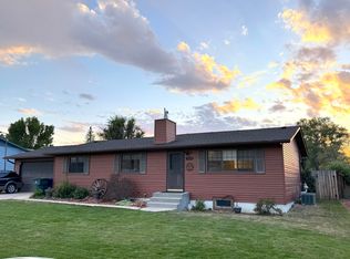 1828 Zuni Dr, Sheridan, WY 82801