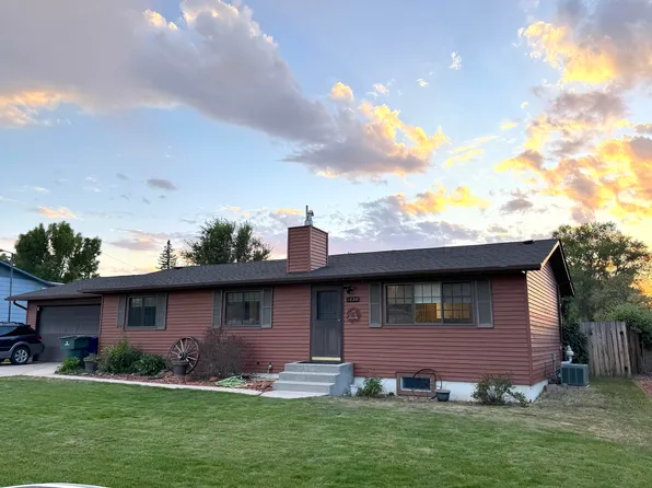 1828 Zuni Dr, Sheridan, WY 82801