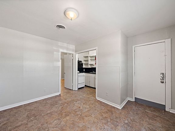 3rd image of 311 9th St N #A