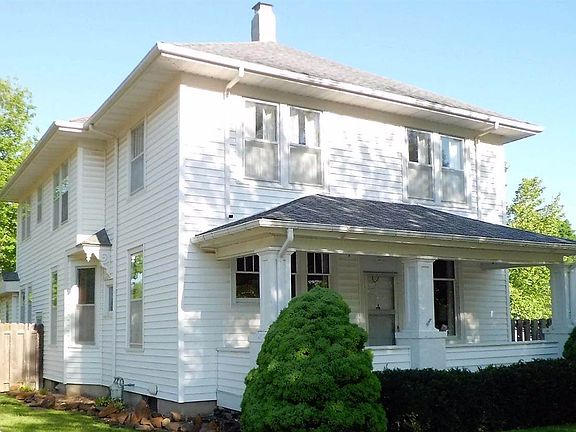 2nd image of 840 S 10th St