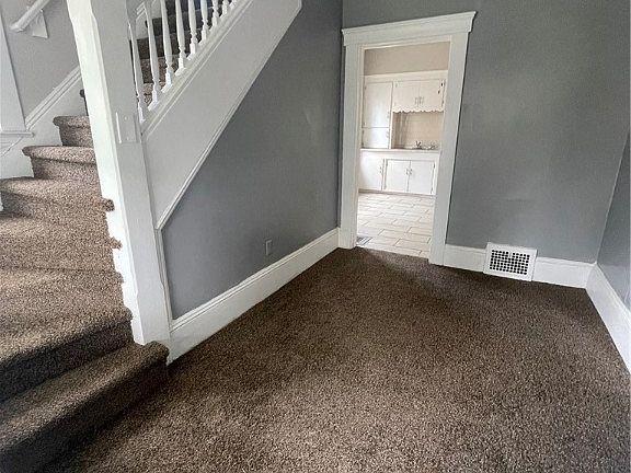 2nd image of 12809 Ferris Ave