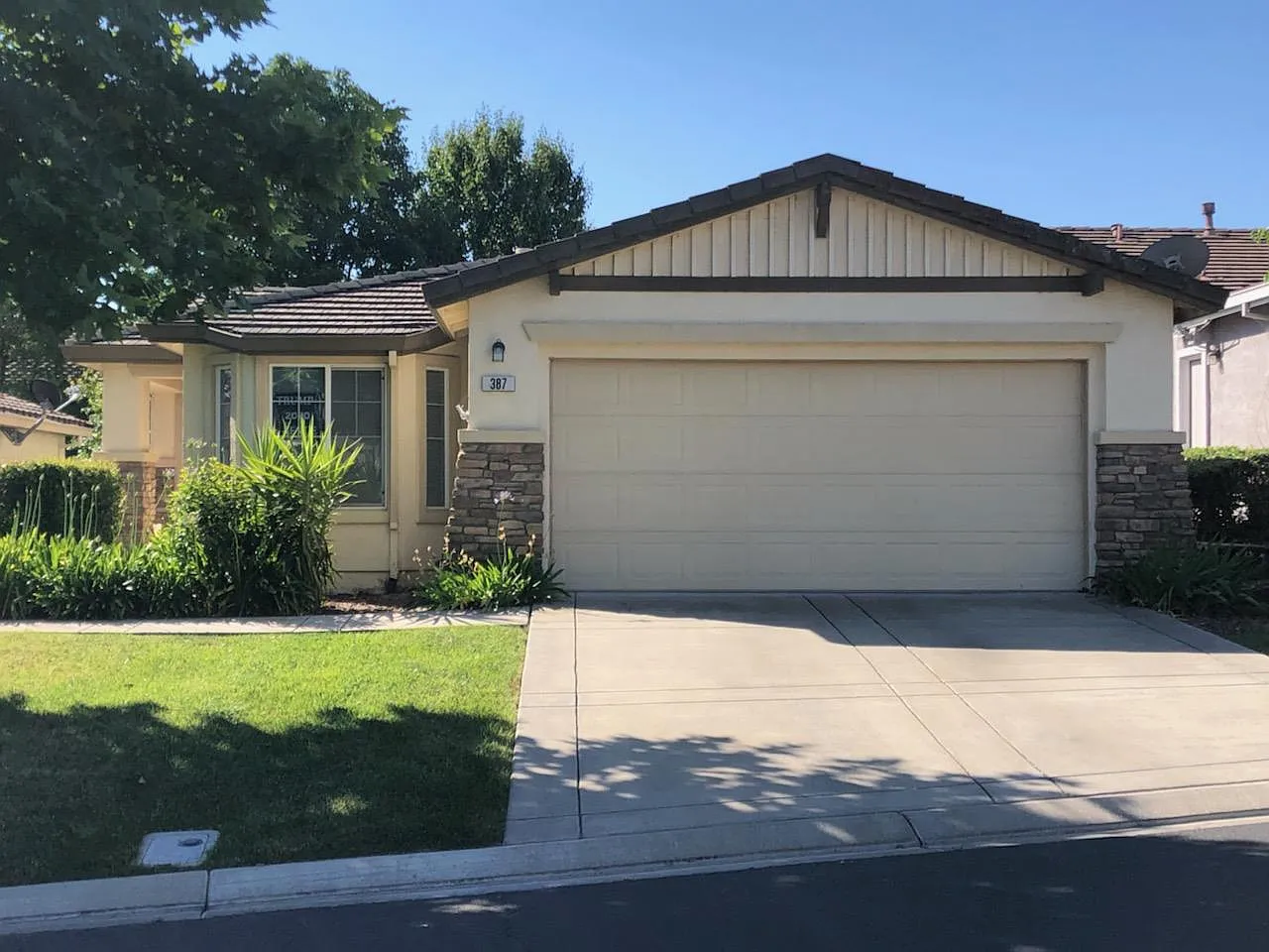 387 Paradise Pnes photo 1