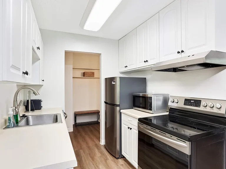 1011 11th Ave S #7 — Photo 7