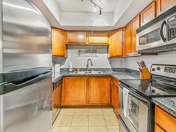 2nd image of 8260 E ARABIAN Trail #274