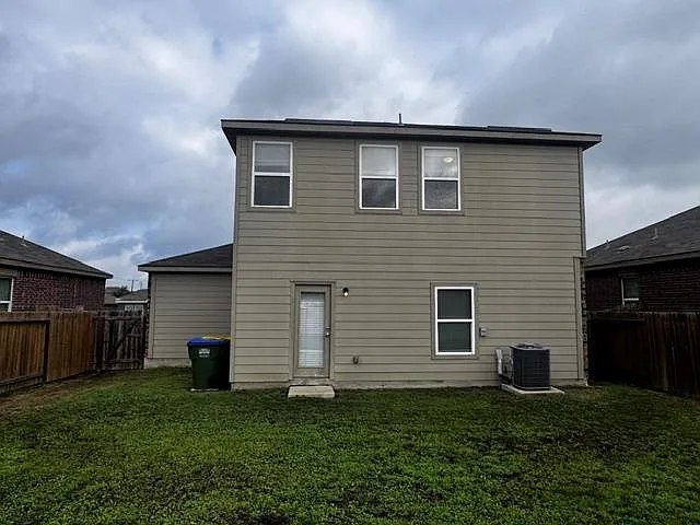13713 Henry A Wallace Ln — Photo 8