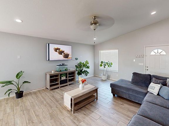 5th image of 11511 Leonor Duran St