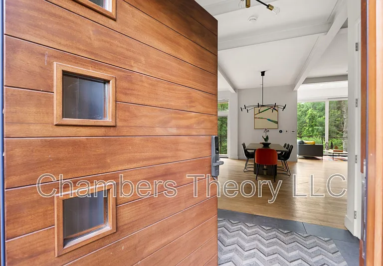 3820 Argyle Ter NW — Photo 4
