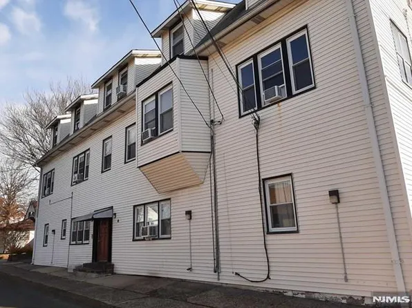 72 Hazelton St, Ridgefield Park, NJ 07660